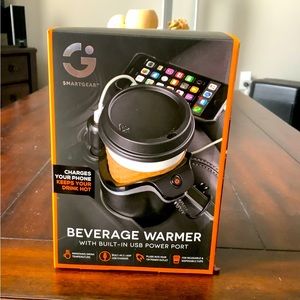 NEW- SmartGear Beverage Warmer with USB built in power port